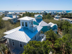 A Seaside Beauty! Book Now - Lot of Outdoor Living Space